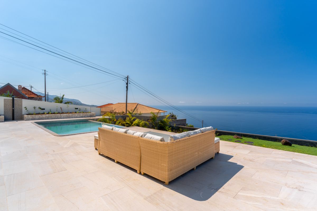 Madeira Azul