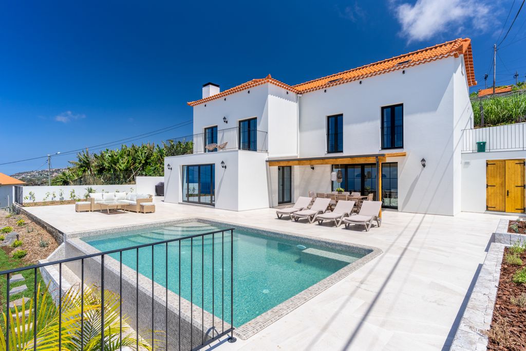 Madeira Azul Madeira Olivers Travels 1  1 