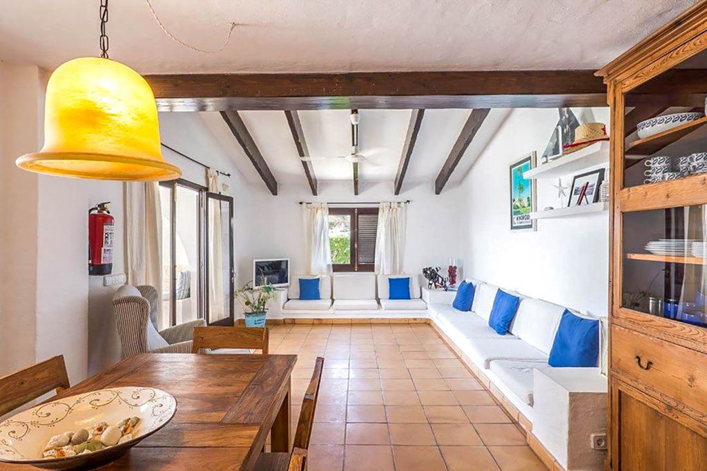 Casa Anguila Menorca Spain Olivers Travels 3