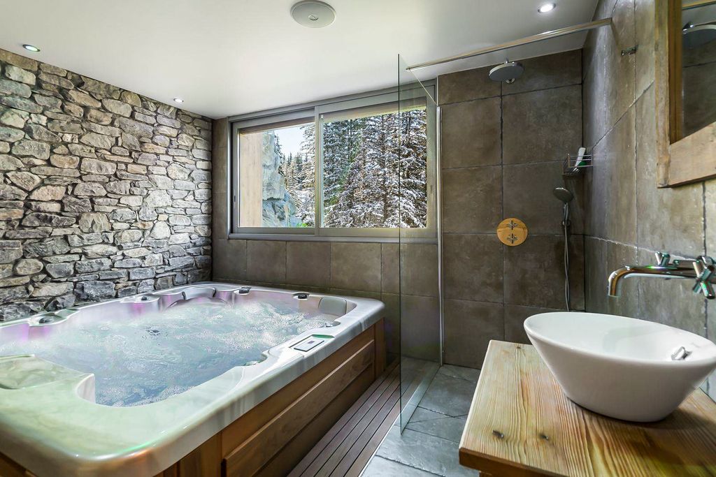Chalet Face Nord Courchevel Olivers Travels 5