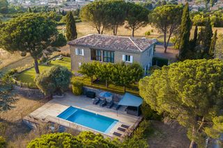 Villa Barbacane Languedoc France Olivers Travels 01