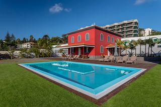 Casa Funchal Porto Madeira Olivers Travels 1