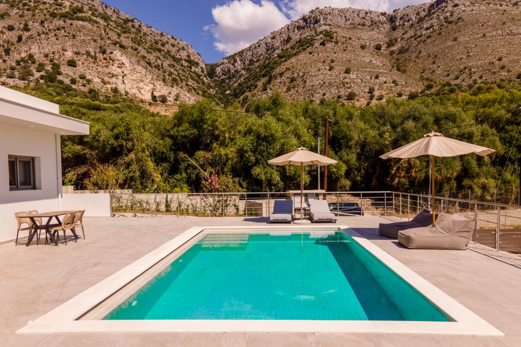 Villas Plataria Parga Olivers Travels 5