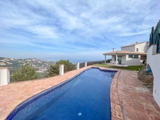 Villa Xarmada Costa Brava Olivers Travels 01