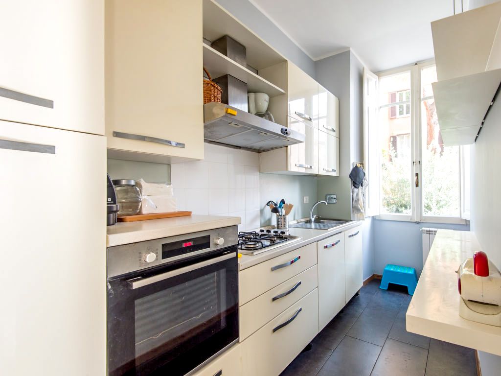 Apartment Carracci Rome Olivers Travels 3