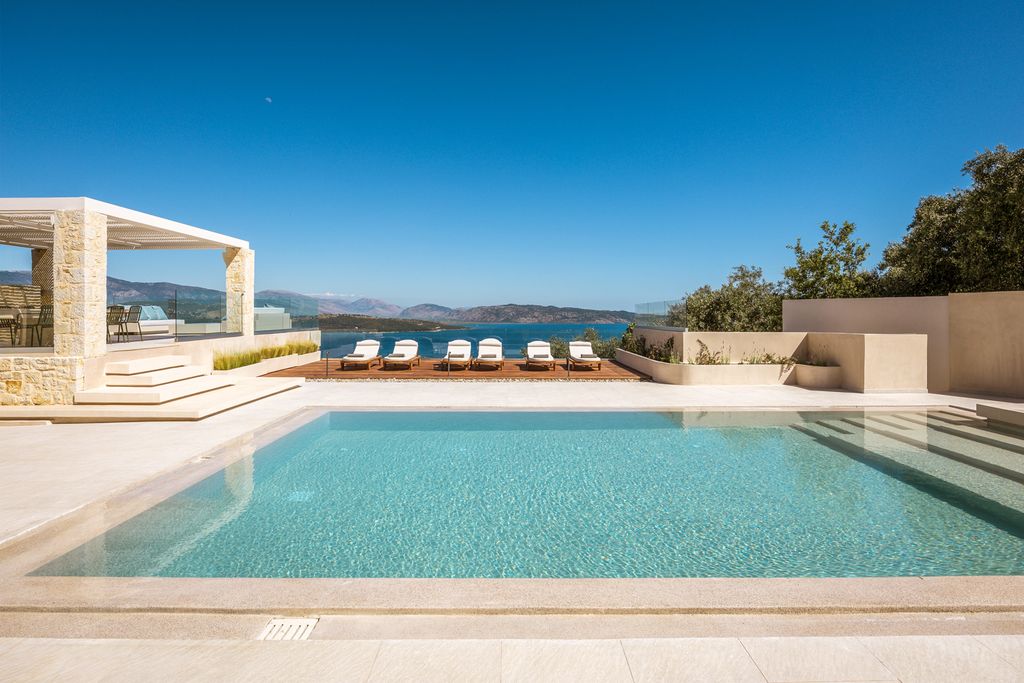 Villa Chic Vew Corfu Olivers Travels 02