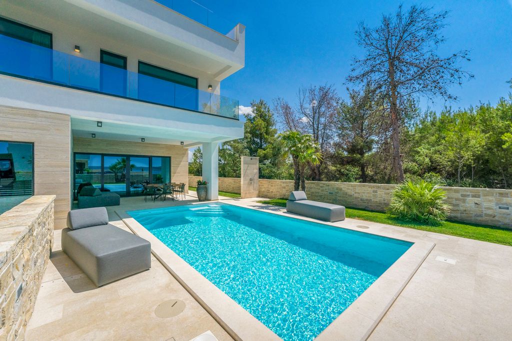 Villa Bozur Dalmatia Coast Olivers Travels 1