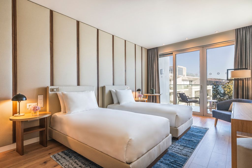 Regency Suite Lisbon I Olivers Travels 5