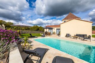 Villa Delfour Dordogne Olivers Travels 1