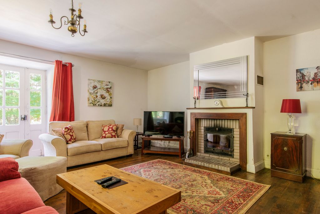 Aillac Farmhouse Dordogne Olivers Travel 3