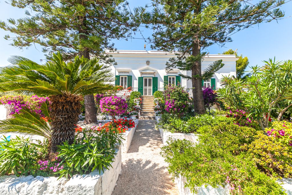 Masseria Donna Silvia Puglia Italy OliversTravels 1