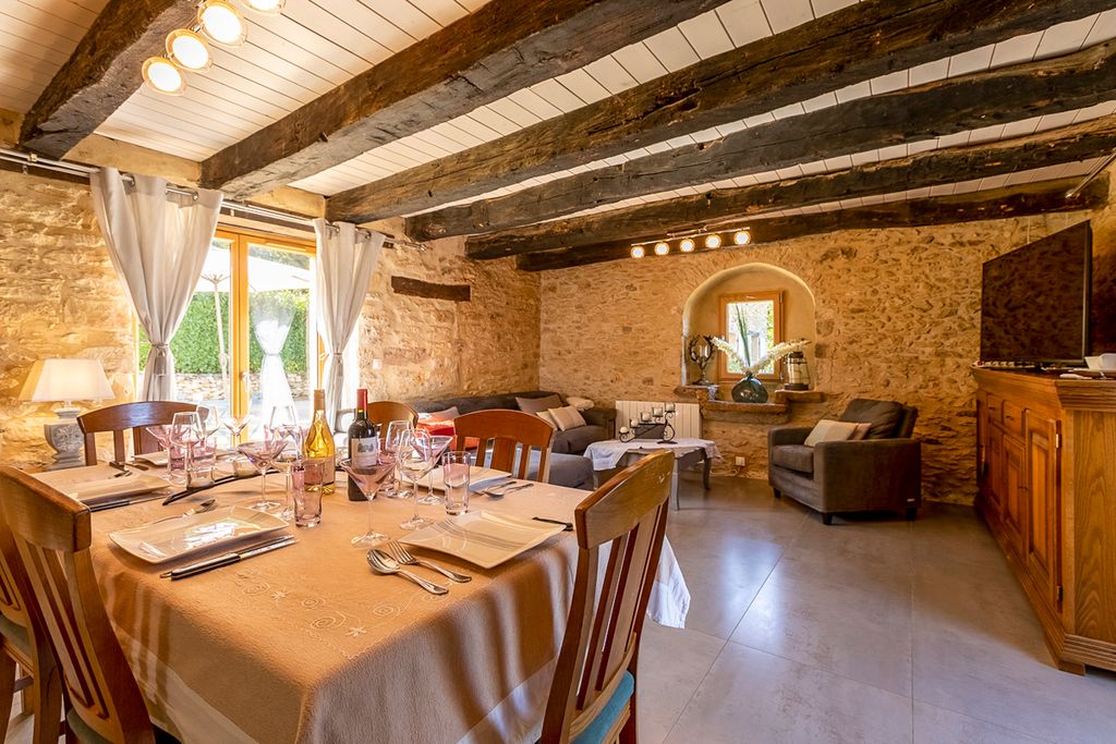 Maison Petipa Dordogne Olivers Travels 4