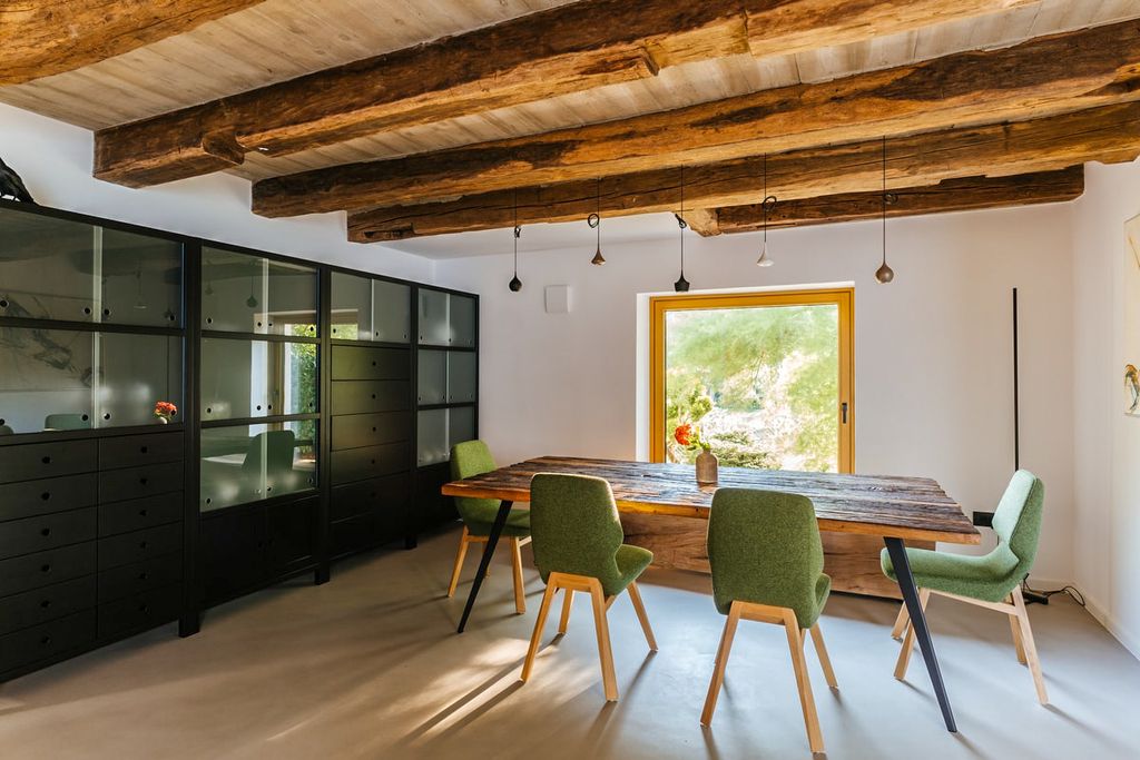 Lidija House Slovenia Olivers Travels 4
