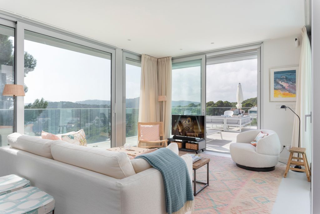 Villa Celiriu Costa Brava Olivers Travels 3