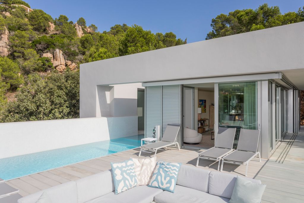 Villa Celiriu Costa Brava Olivers Travels 2