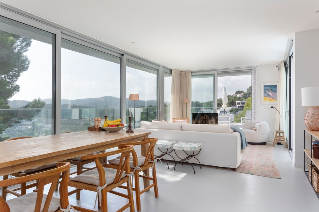 Villa Celiriu Costa Brava Olivers Travels 4