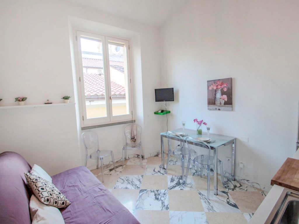 Apartment Topaz Florence Olivers Travels 3