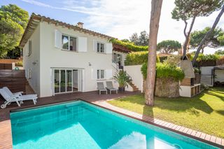 Villa Sombra Costa Brava Olivers Travels 1