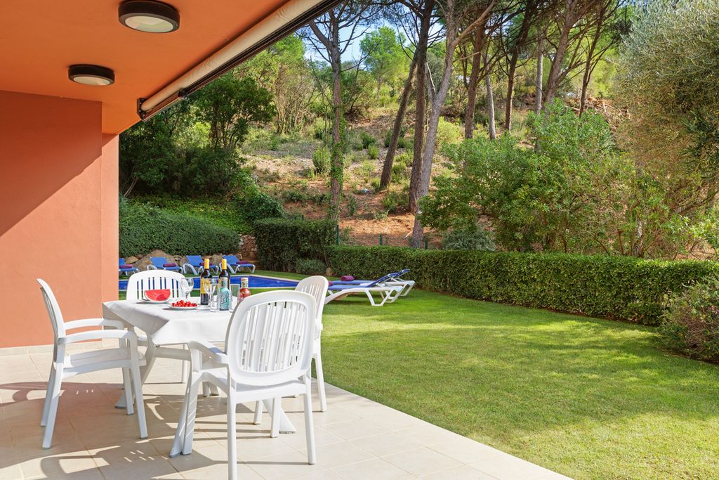 Villa Salmonte Costa Brava Olivers Travels 2