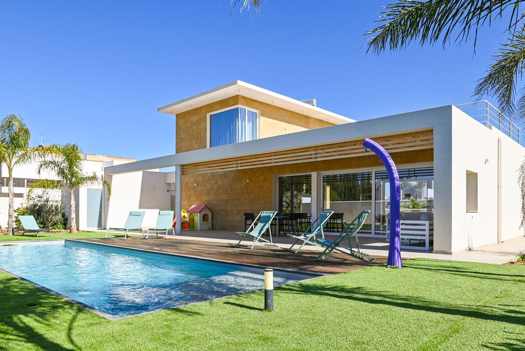 Villa Vanesia Sicily Olivers Travels1