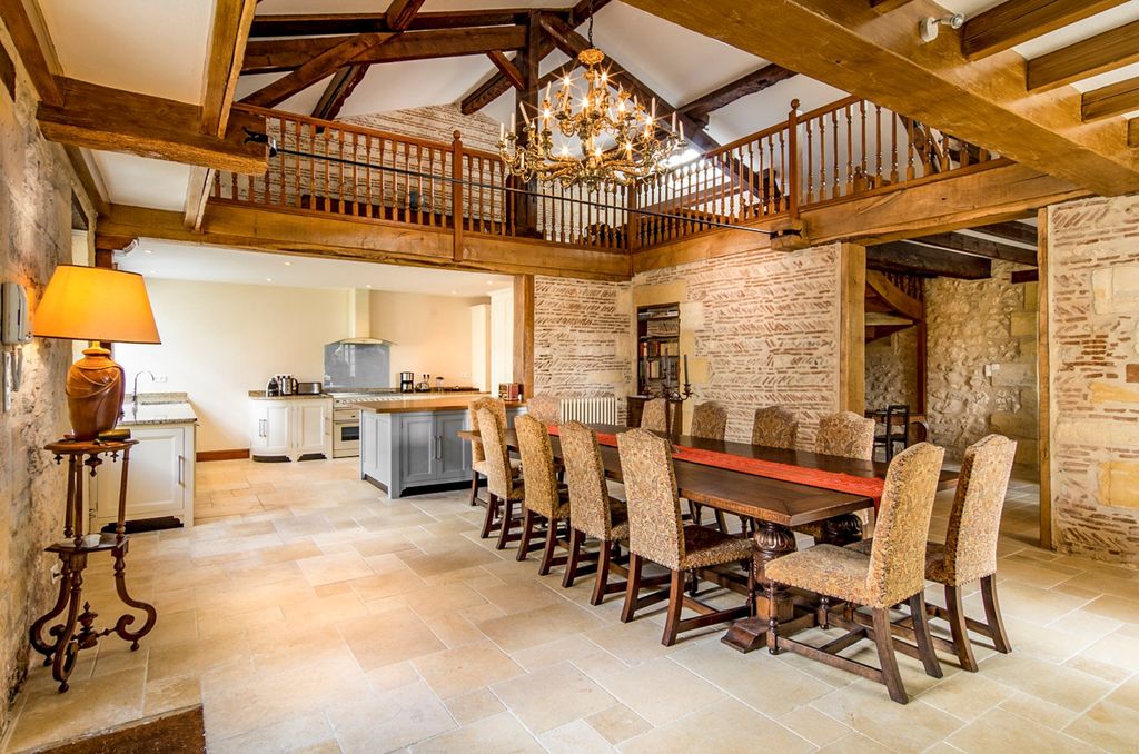 Chartreuse la Gironde Dordogne Olivers Travels 4