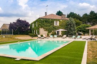 Manoir Pommes des Pins Dordogne Olivers Travels 1