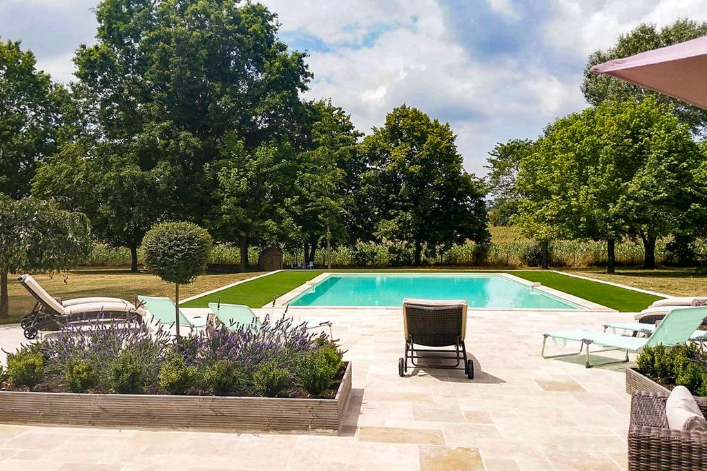 Manoir Pommes des Pins Dordogne Olivers Travels 2