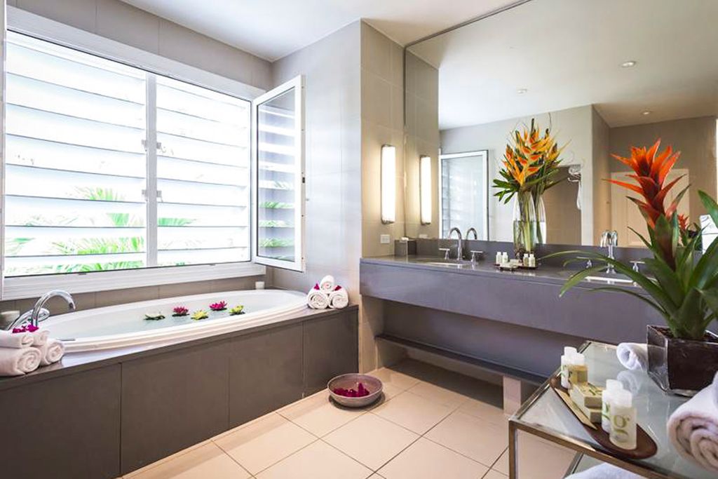 Carlisle Suite Carlisle Bay Antigua Olivers Travels 3