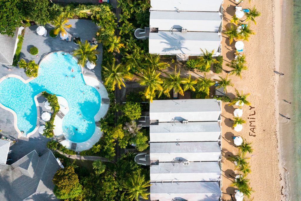 Carlisle Bay Antigua Olivers Travels 3 04