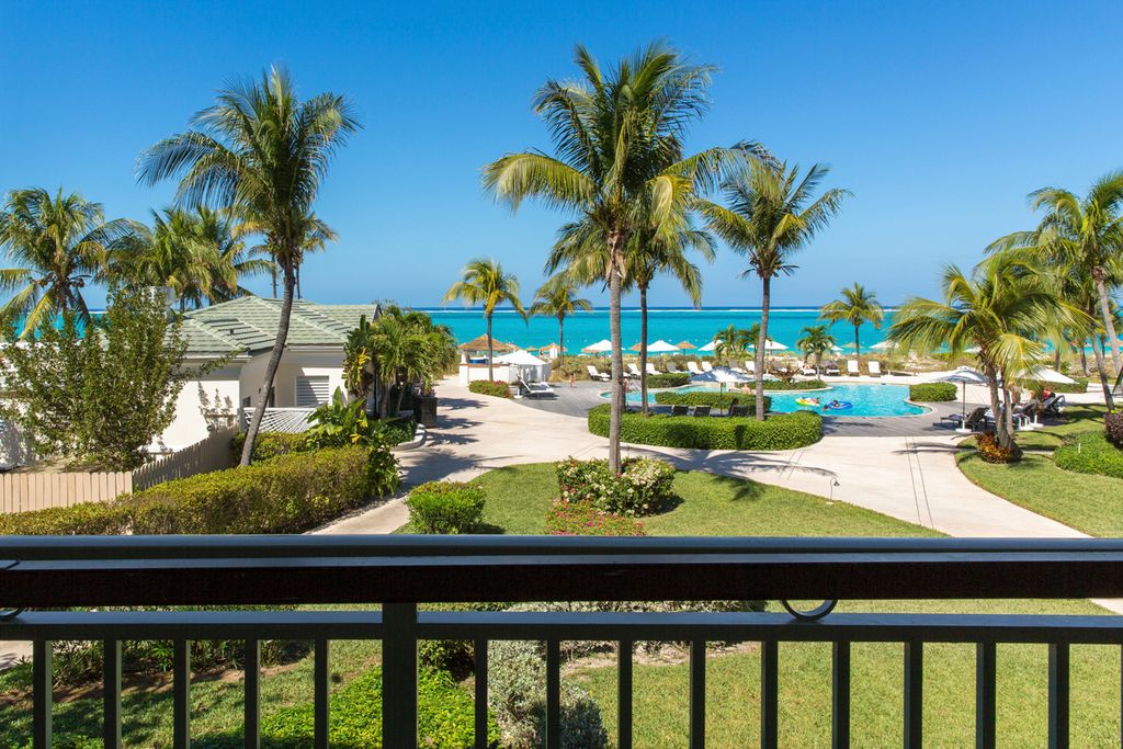 Deluxe Oceanfront Suite The Sands Turks Caicos Olivers Travels 1