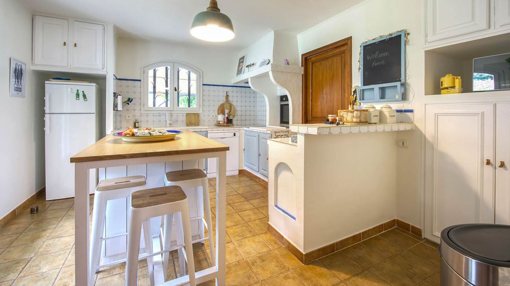 Maison Primevere France Provence France Olivers Travels 5