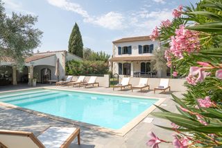 Maison Primevere France Provence France Olivers Travels 1