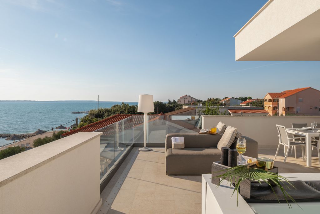 Villa Silvana Dalmatia Coast Olivers Travels 08