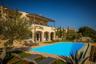 Villa Cream Kefalonia Olivers Travels 1