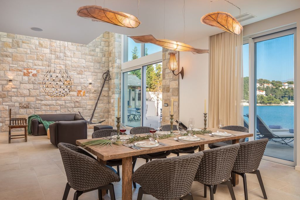 Villa Voda Brac Olivers Travels4