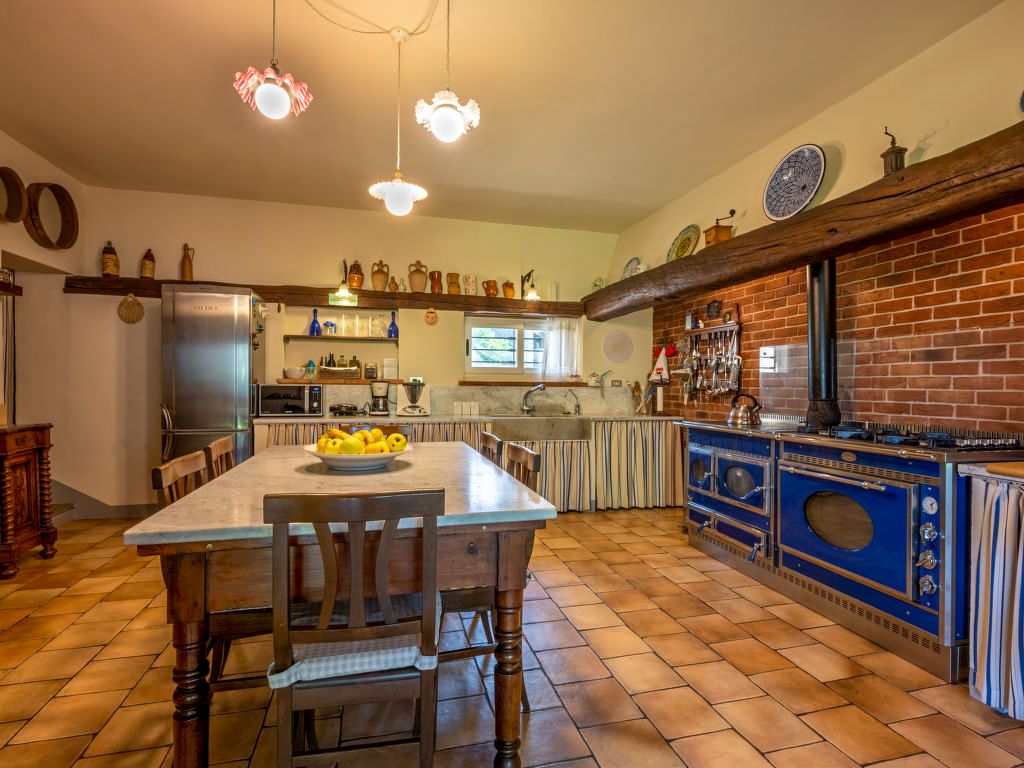 Villa Grignolino Piedmont Olivers Travels 5
