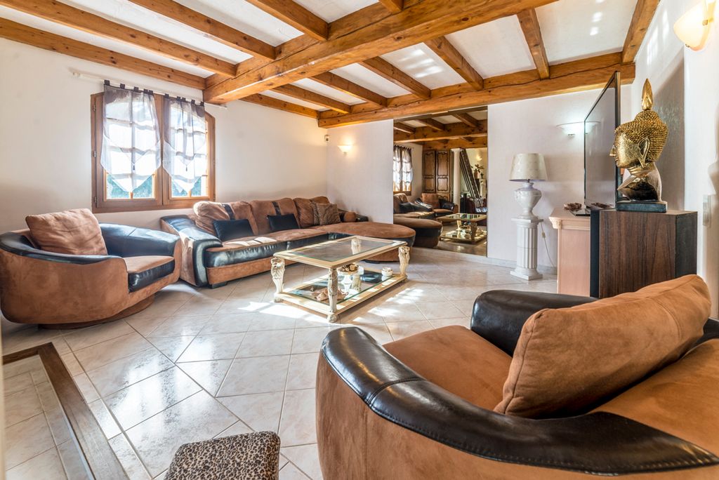 Villa Kailani French Riviera Olivers Travels 3