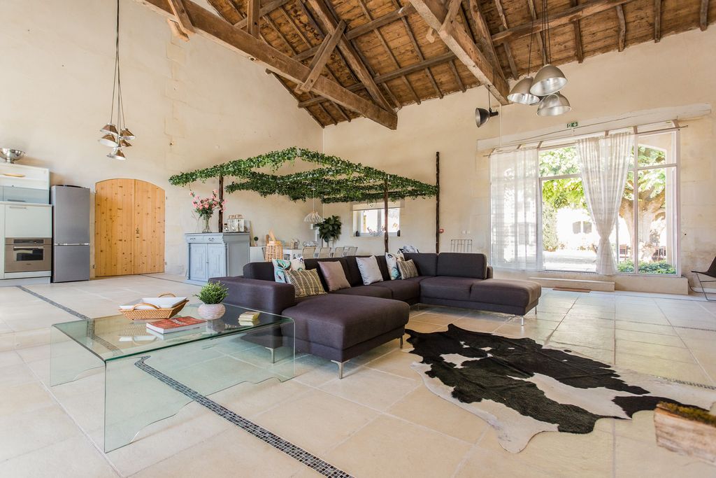 Maison Folle Blance Aquitaine Olivers Travels 003