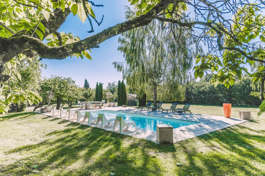 Maison Folle Blanche Aquitane OliversTravels 1