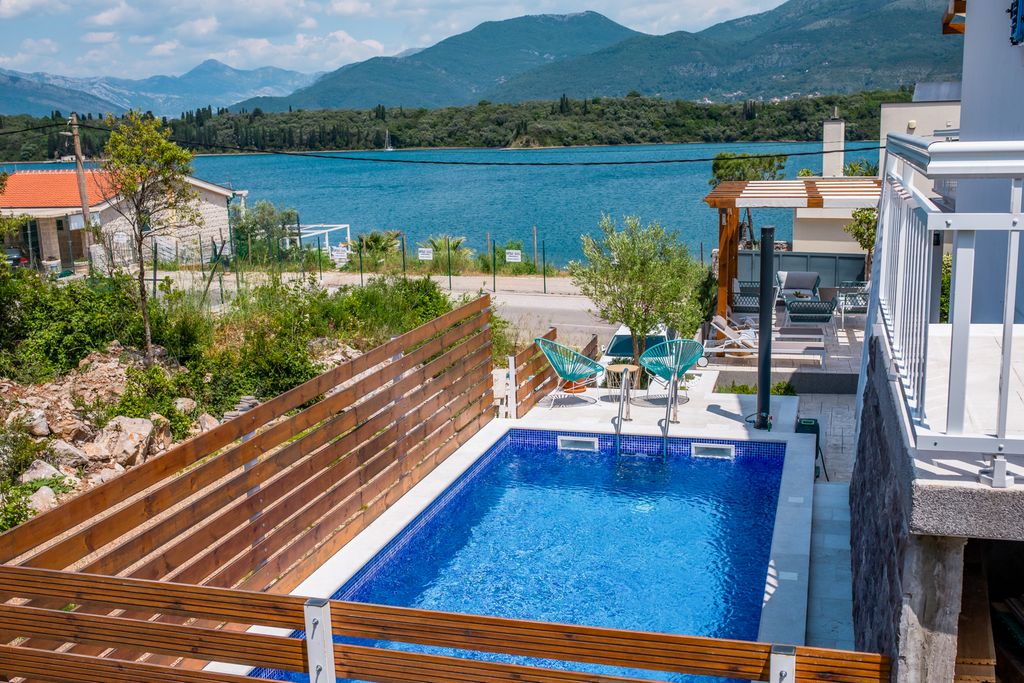 Villa Nevena Bay of Kotor Montenegro OliversTravels 4
