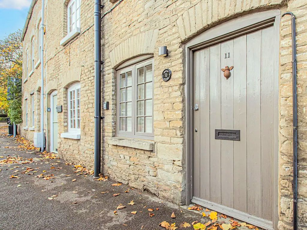 Midsummer Cottage Cotswolds UK OliversTravels 1