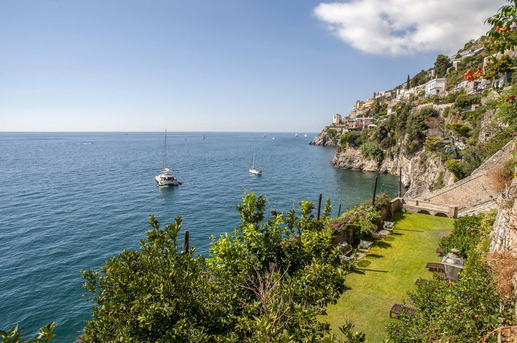 Le Terrazze Al Mare Sorrento Olivers Travels 2 01