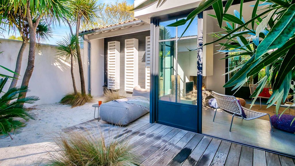 Villa De La Boumediene IleDeRe France Olivers Travels 1 01