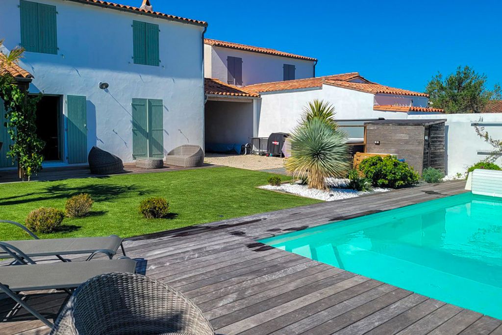 Villa Lafleur IleDeRe France Olivers Travels 1