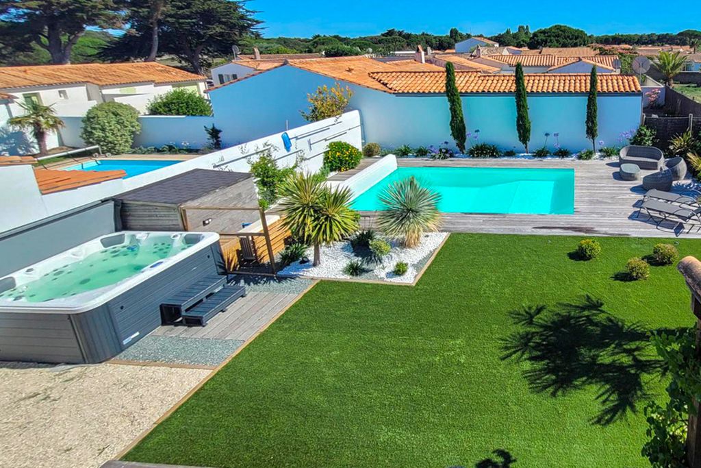 Villa Lafleur IleDeRe France Olivers Travels 2