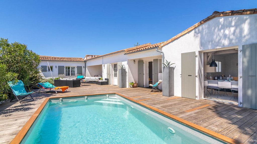 Villa Adalaide IleDeRe France Olivers Travels 1