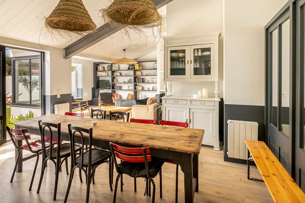 Villa Sacha IleDeRe France Olivers Travels 4