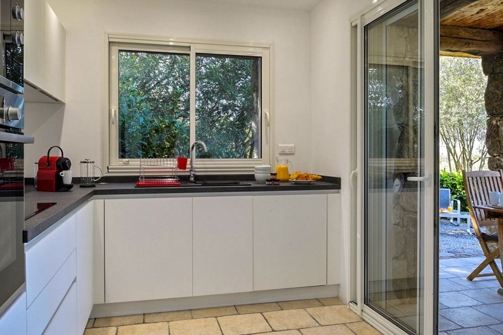 Maison Tailleur De Pierre IleDeRe France Olivers Travels 4