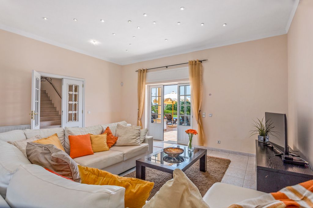 Villa Eguas Algarve Olivers Travels 3