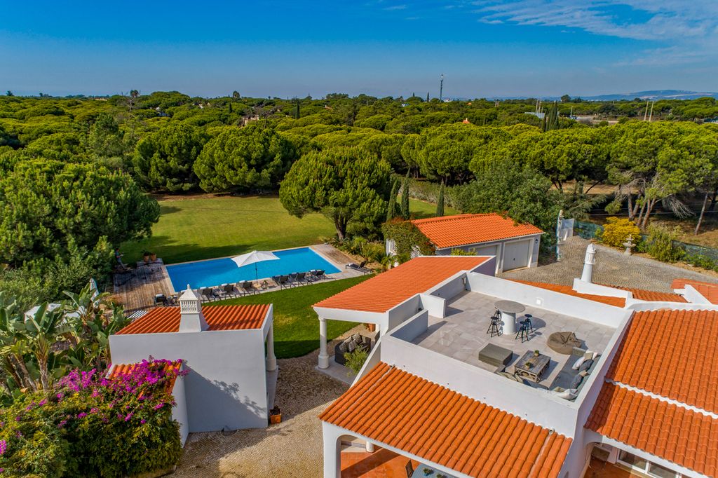 Moradia Lino Algarve Olivers Travels 02